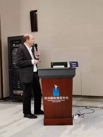 Gerd Ehret做特邀報告.jpg